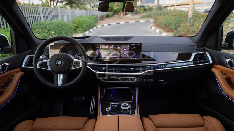 2025 بي ام دبليو الفئة اكس 5 إم كت