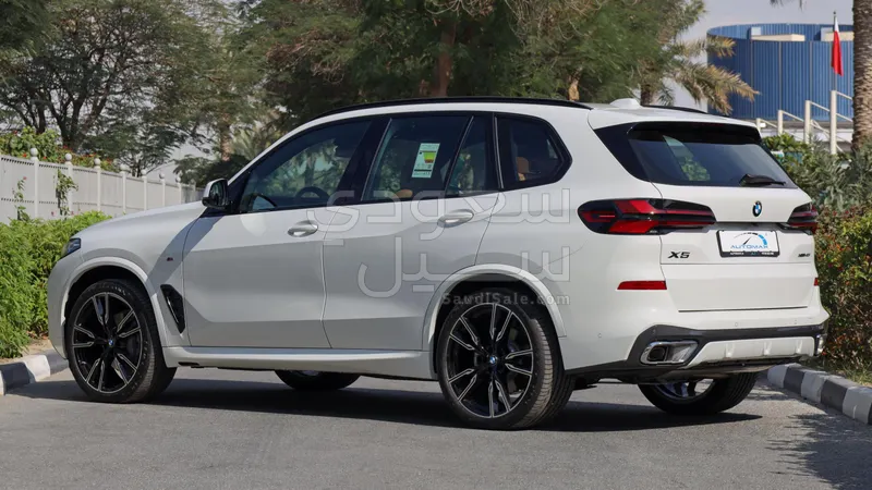 2025 بي ام دبليو الفئة اكس 5 إم كت