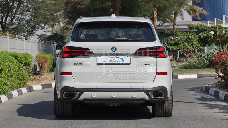 2025 بي ام دبليو الفئة اكس 5 إم كت