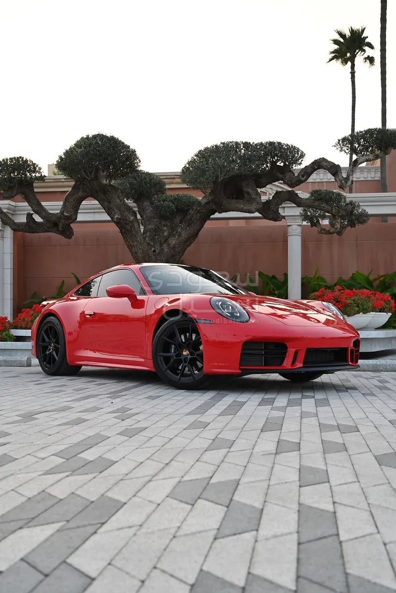 2025 بورش 911 كاريرا