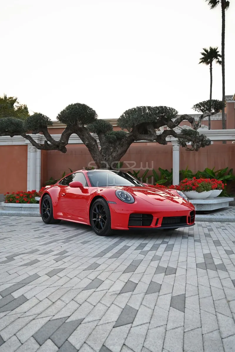 2025 بورش 911 كاريرا