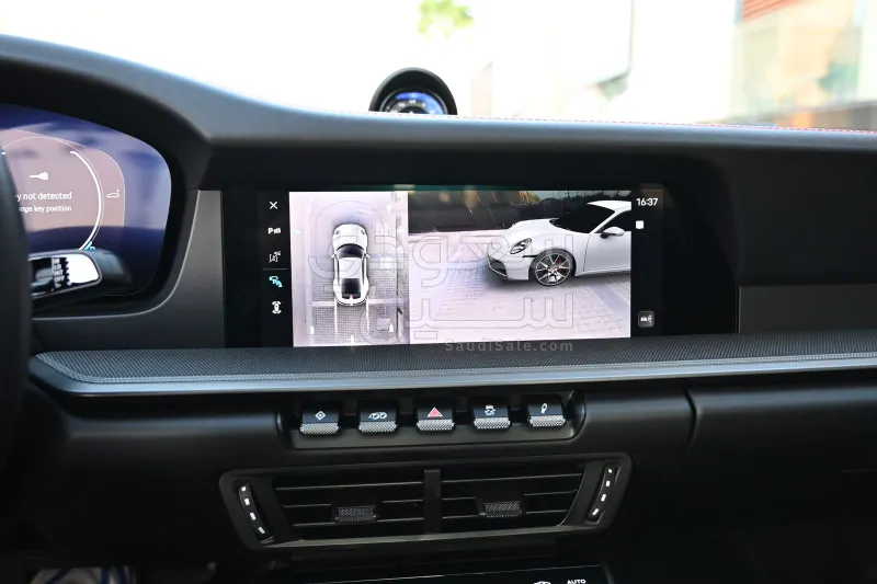 2025 بورش 911 كاريرا