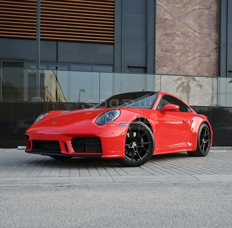 2025 بورش 911 كاريرا