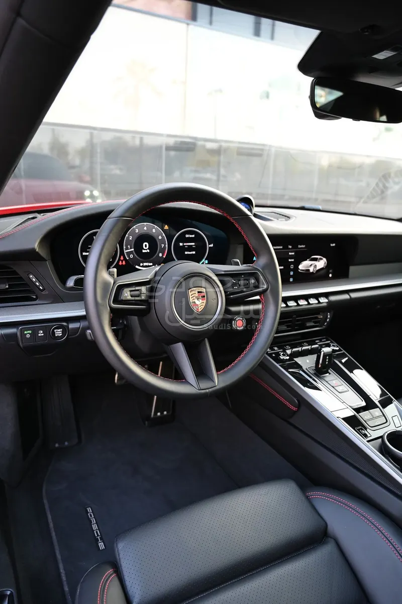 2025 بورش 911 كاريرا