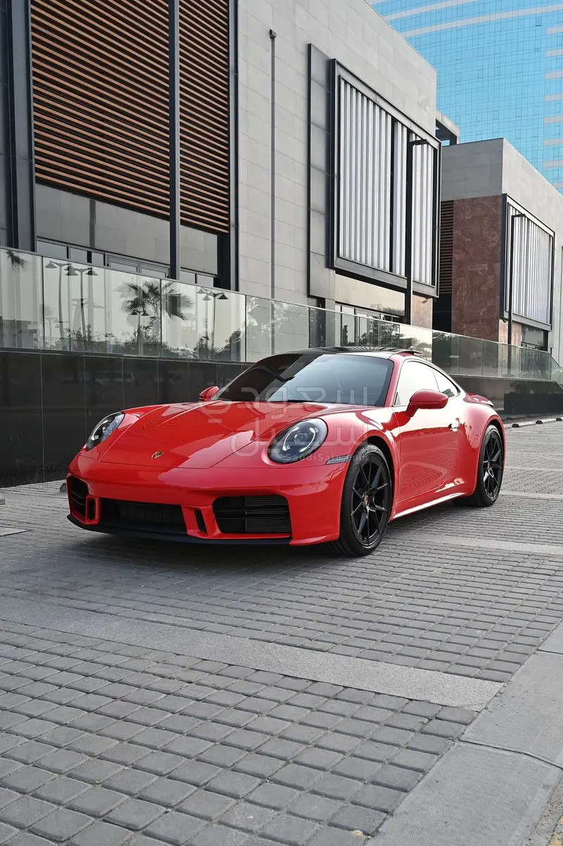 2025 بورش 911 كاريرا