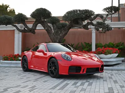 2025 بورش 911 كاريرا