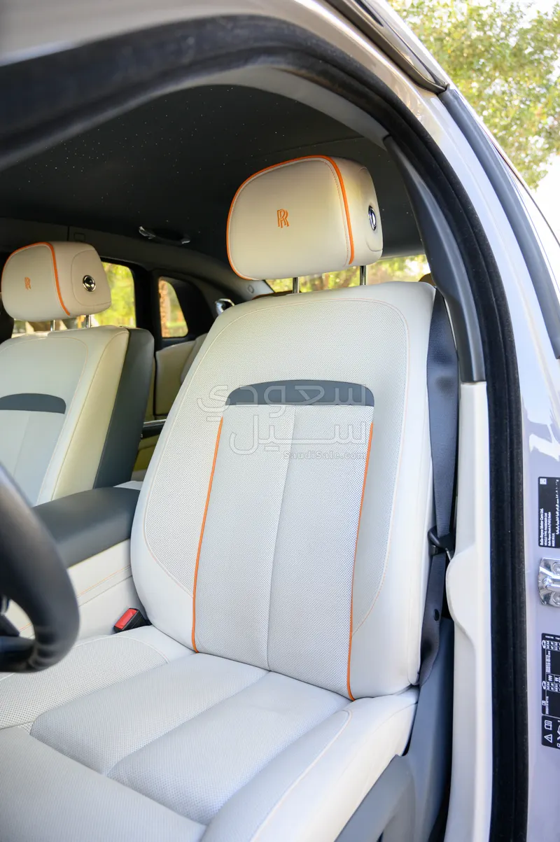 2022 رولز رويس قوست