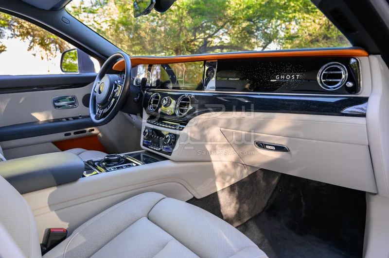 2022 رولز رويس قوست