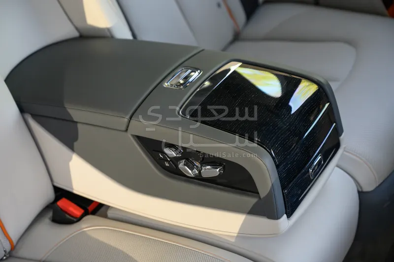 2022 رولز رويس قوست