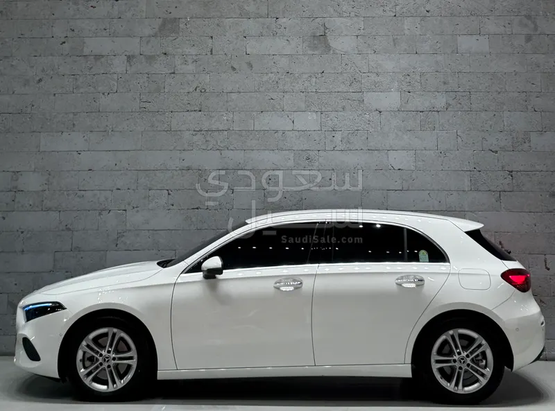 2026 Mercedes-Benz A 220