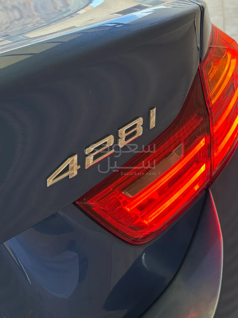 2015 بي ام دبليو الفئة الرابعة 428 أي