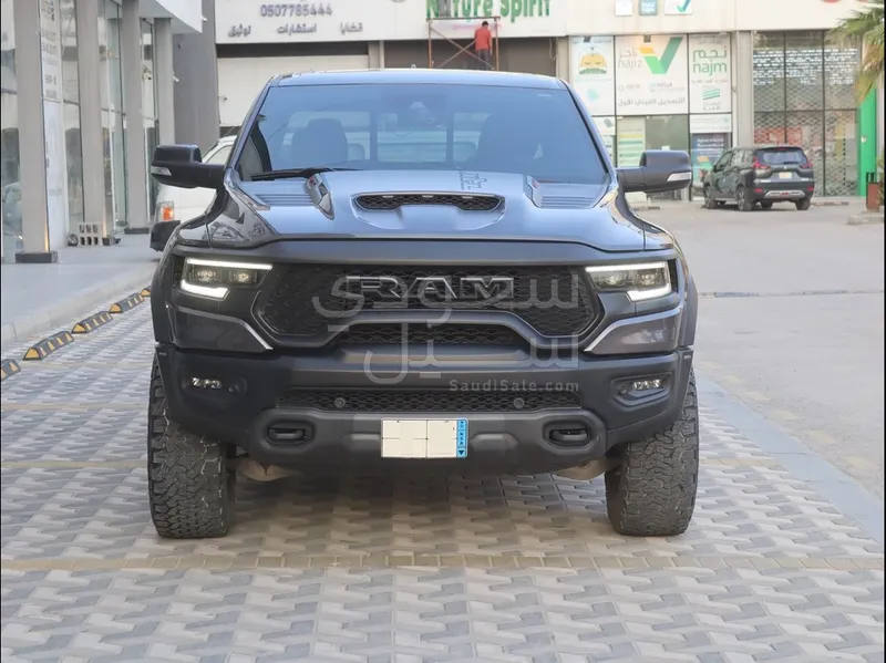 2021 دودج رام تي ار اكس