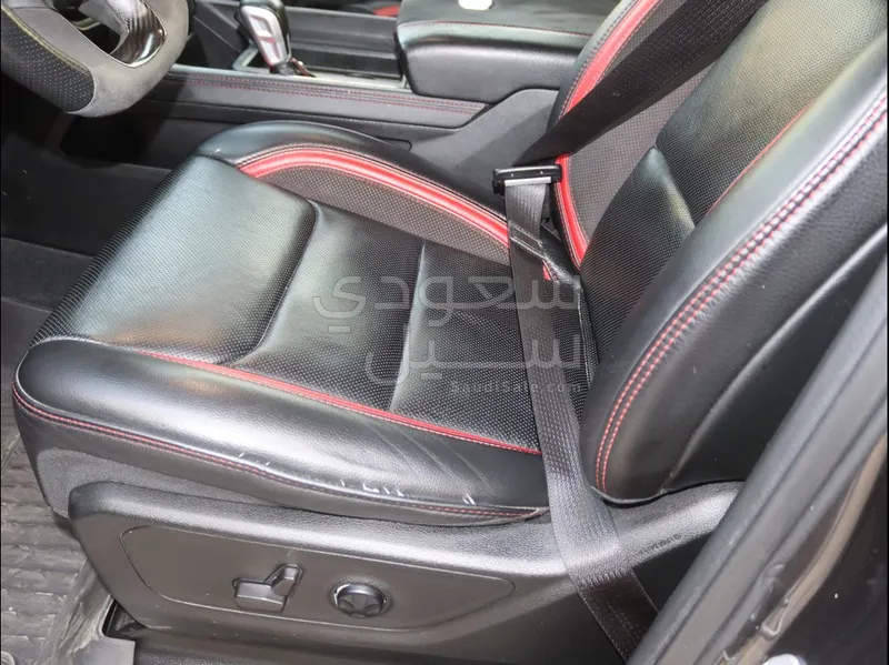 2021 دودج رام تي ار اكس