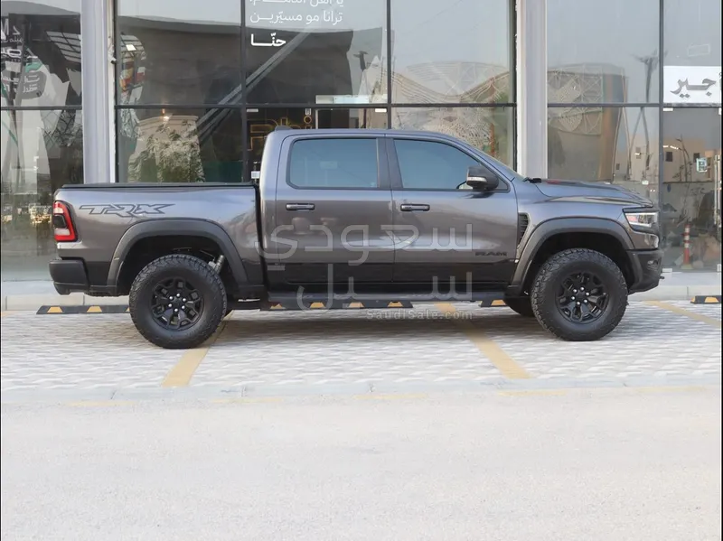 2021 دودج رام تي ار اكس