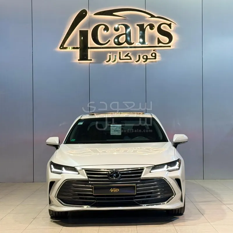 2022 تويوتا افالون ليمتد