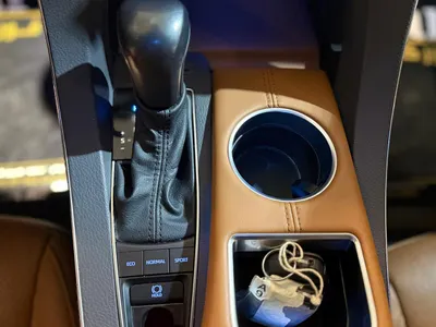 2022 تويوتا افالون ليمتد