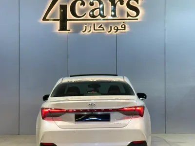 2022 تويوتا افالون ليمتد