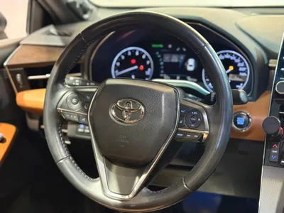 2022 تويوتا افالون ليمتد