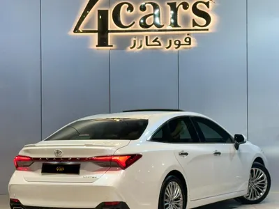 2022 تويوتا افالون ليمتد