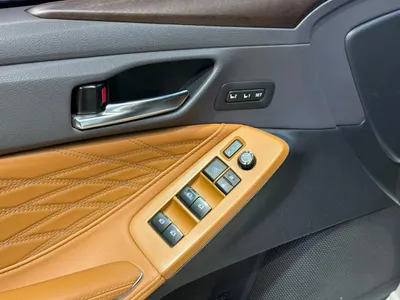 2022 تويوتا افالون ليمتد