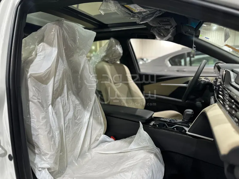 2026 تويوتا كامري ال اي