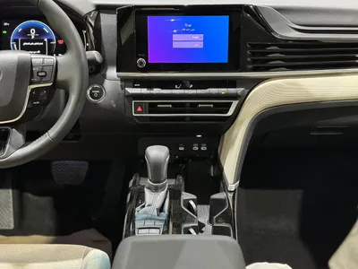 2026 تويوتا كامري ال اي