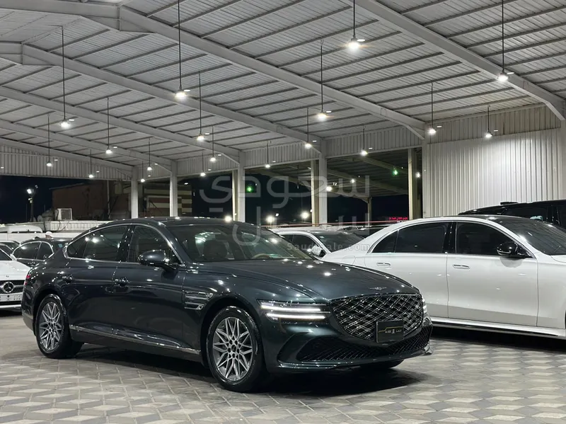 2025 جينيسيس جي 80