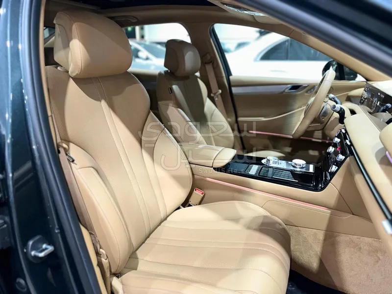 2025 جينيسيس جي 80