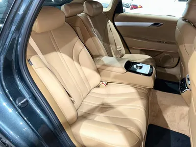 2025 جينيسيس جي 80