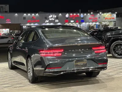 2025 جينيسيس جي 80