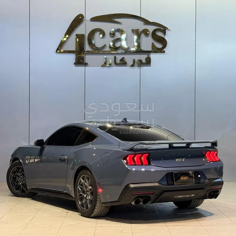 2024 فورد موستانغ جي تي