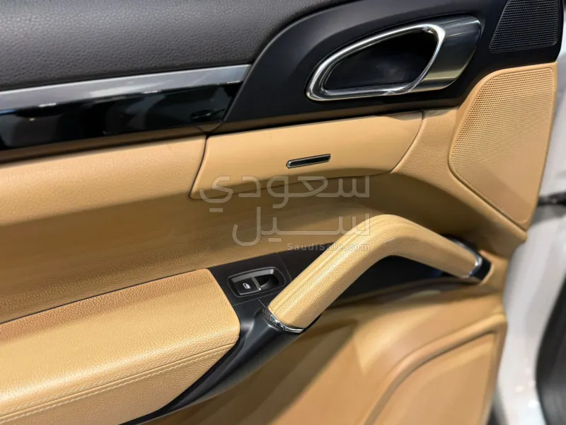 2016 بورش كايين