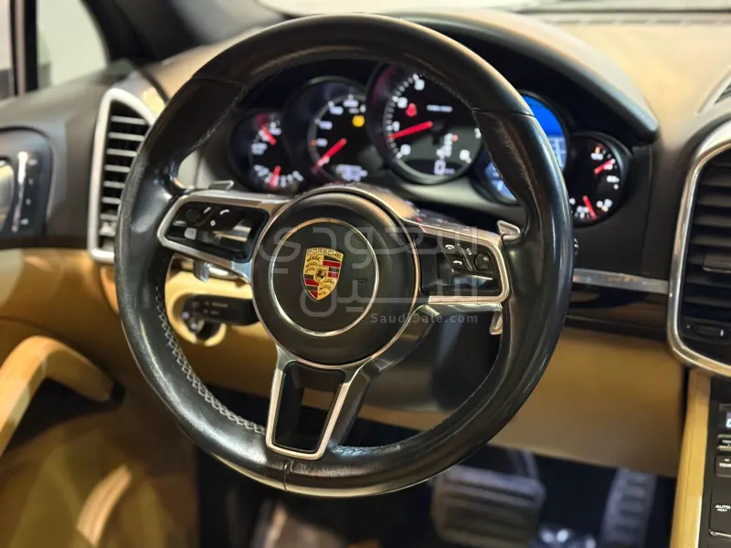 2016 بورش كايين