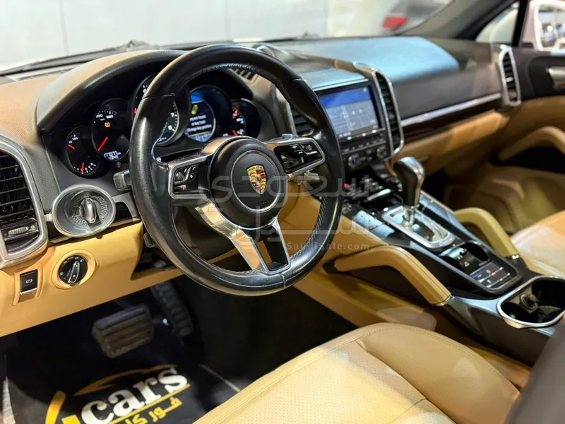 2016 بورش كايين