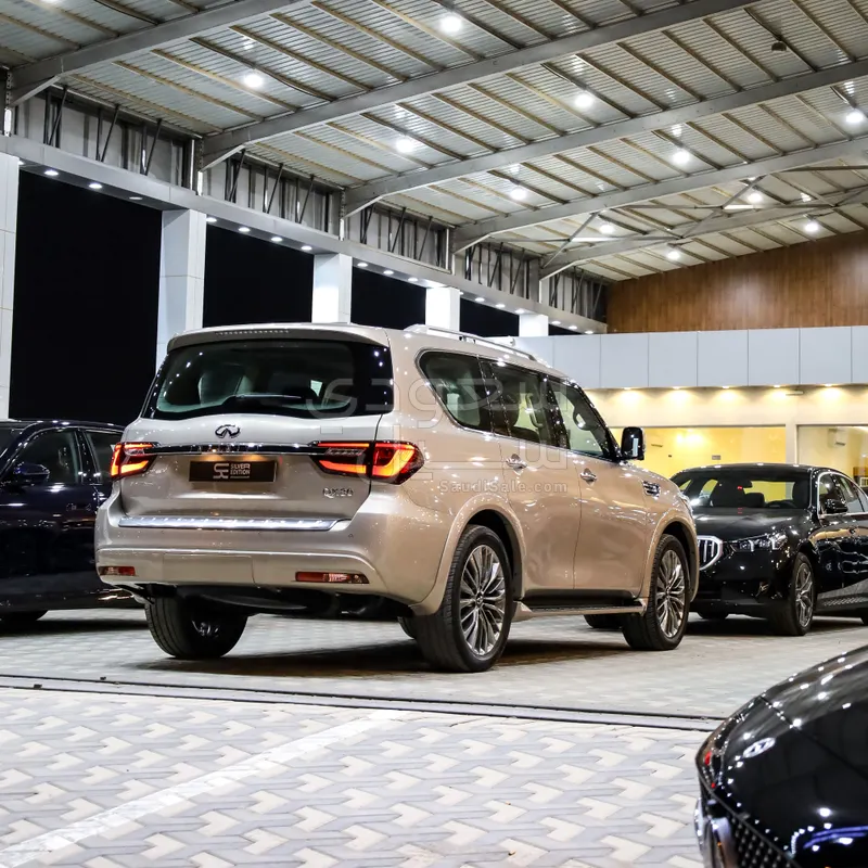 2019 انفينيتي كيو اكس 80