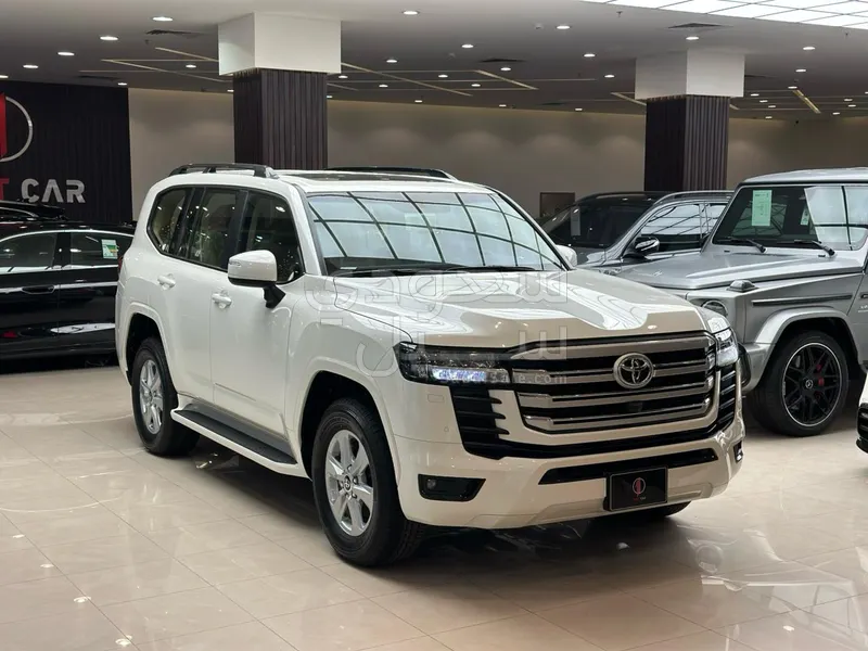 2025 تويوتا لاند كروزر جي اكس ار2