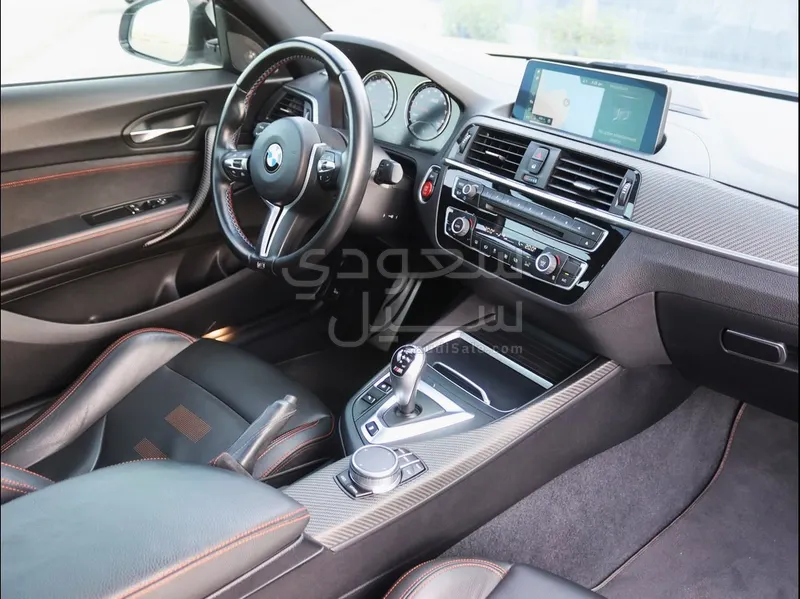 2021 بي ام دبليو الفئة ام إم 2 كومبيتيشن