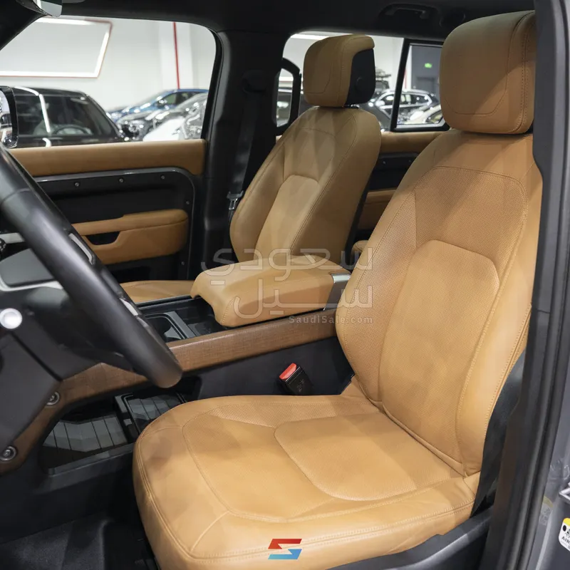 2023 لاند روفر ديفيندر 130