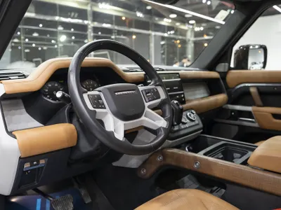 2023 لاند روفر ديفيندر 130