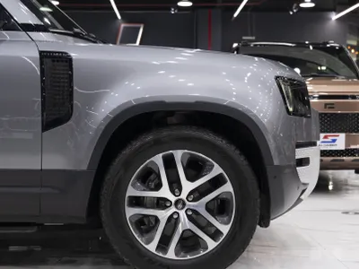 2023 لاند روفر ديفيندر 130