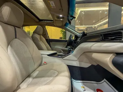 2022 تويوتا كامري جي ال اي