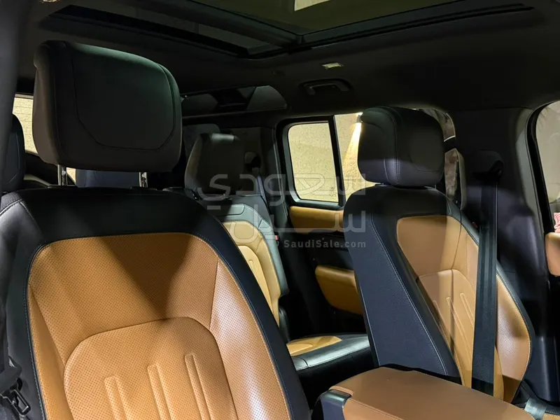 2023 Land Rover Defender X