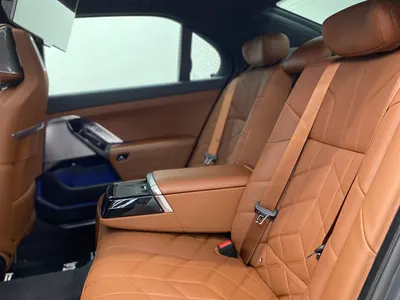 2023 BMW 7 Series 740i