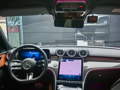 2025 مرسيدس - بنز سي 200 أي إم جي