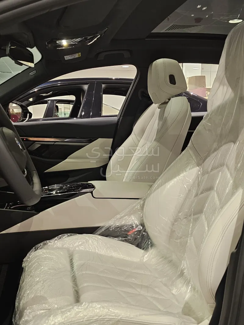 2026 بي ام دبليو الفئة الخامسة 520 أي