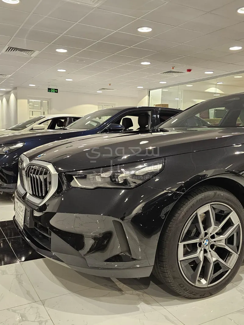 2026 بي ام دبليو الفئة الخامسة 520 أي