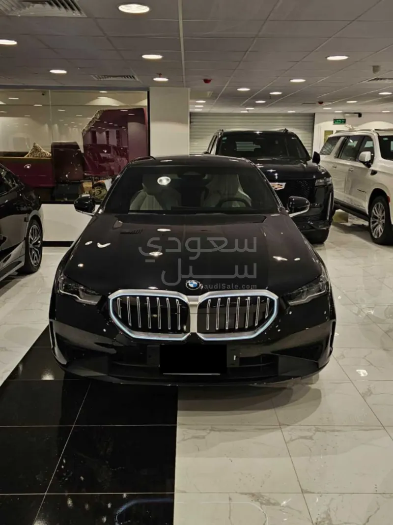 2026 بي ام دبليو الفئة الخامسة 520 أي