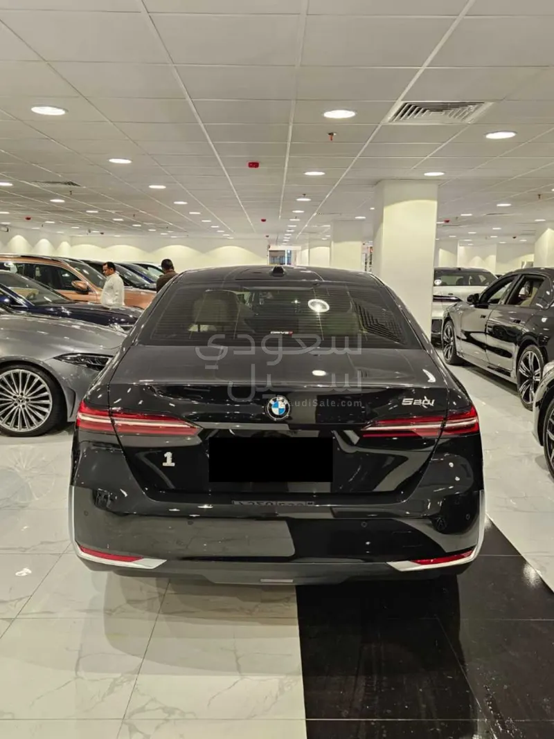 2026 بي ام دبليو الفئة الخامسة 520 أي