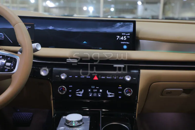 2025 جينيسيس جي 80