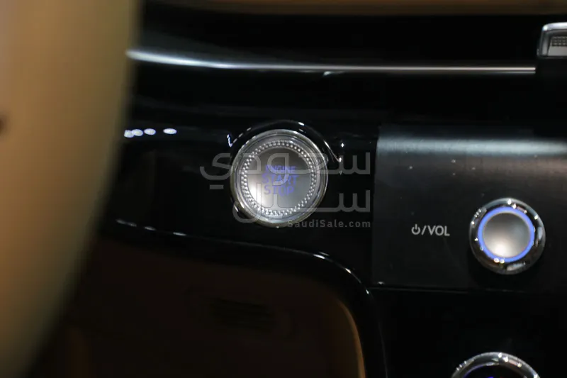 2025 جينيسيس جي 80